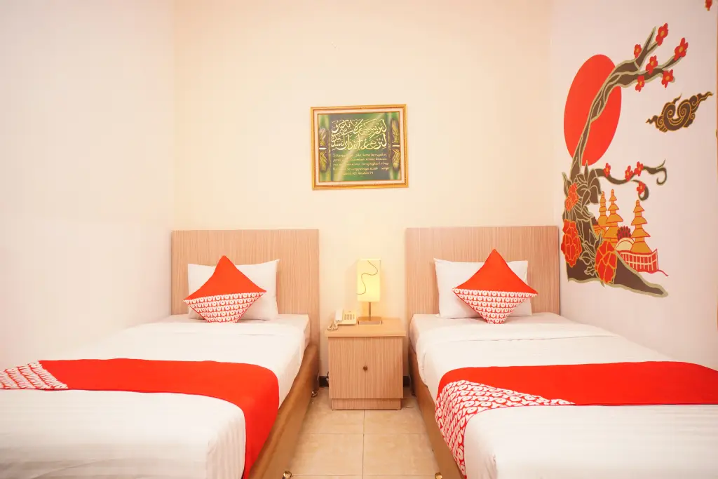 Палембанг: OYO 142 Hotel Al Furqon Syariah