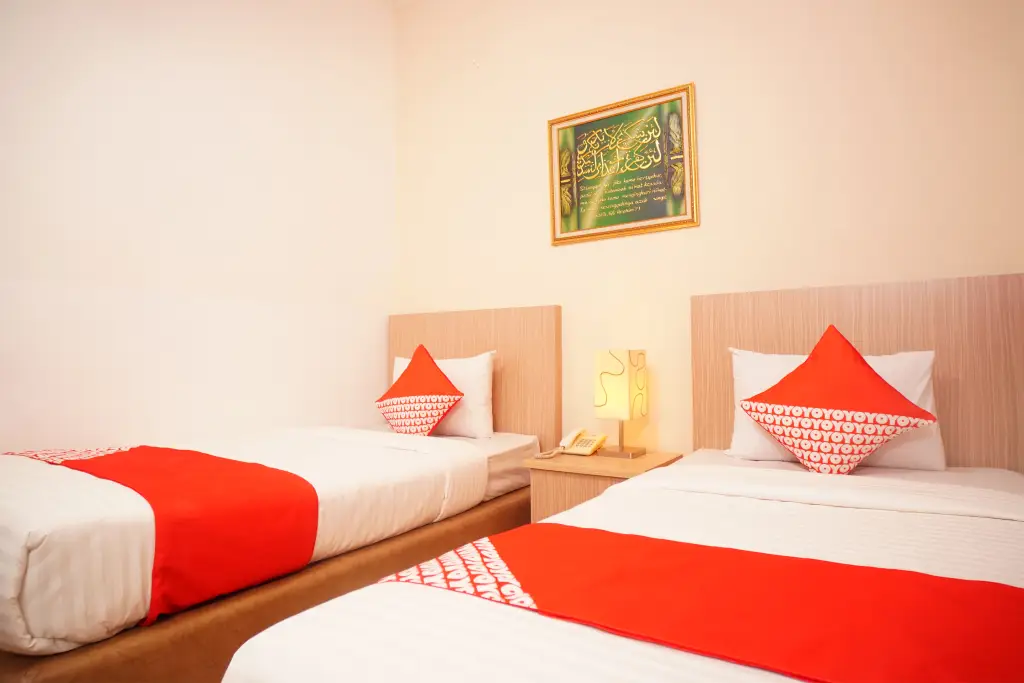 Палембанг: OYO 142 Hotel Al Furqon Syariah