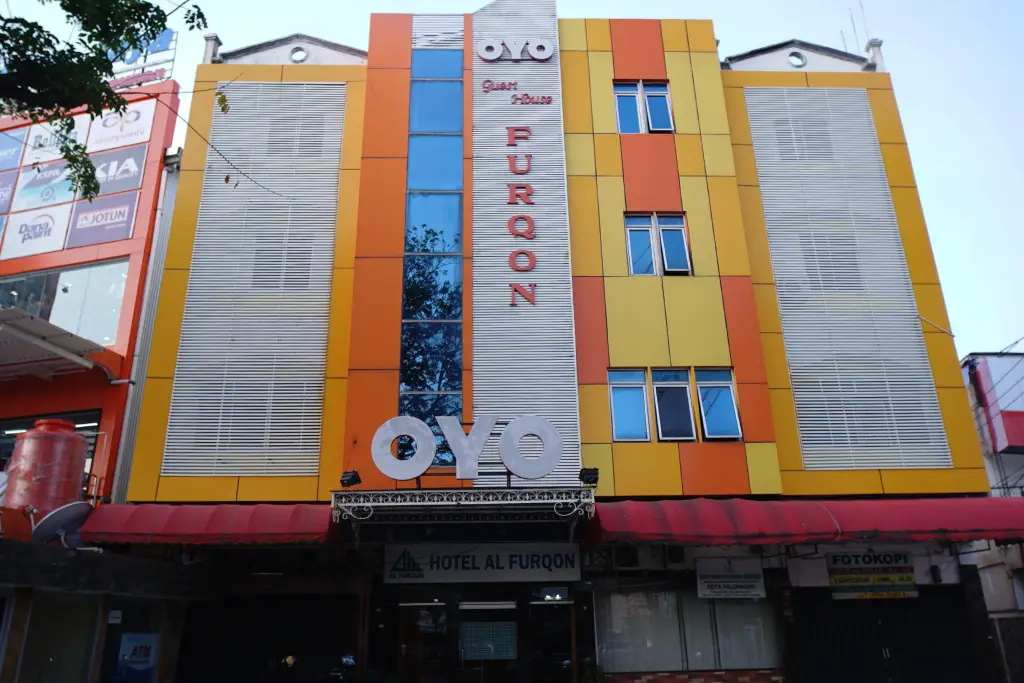Палембанг: OYO 142 Hotel Al Furqon Syariah
