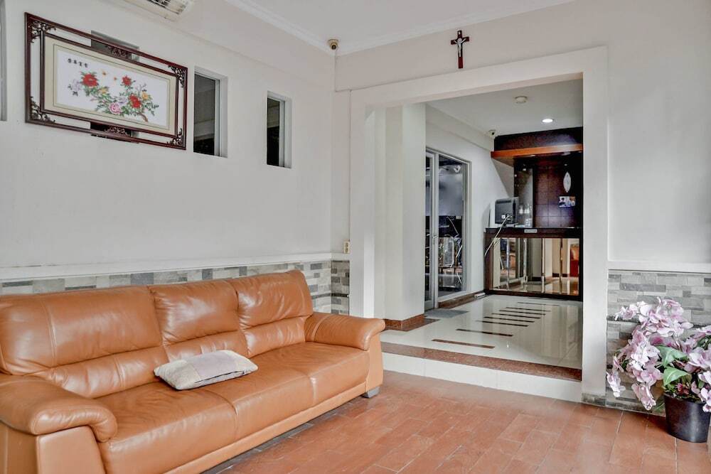 Джакарта: Clover Residence Near Mall Ambassador