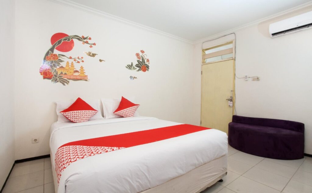 Сурабая: OYO 143 Dukuh Kupang Residence