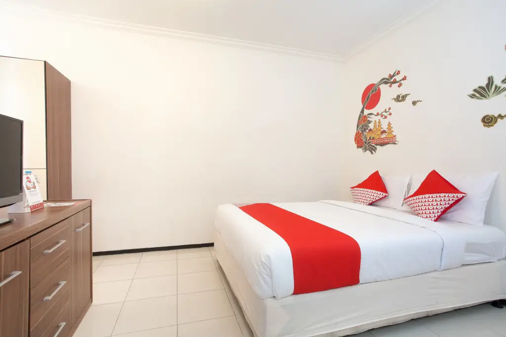 Сурабая: OYO 143 Dukuh Kupang Residence