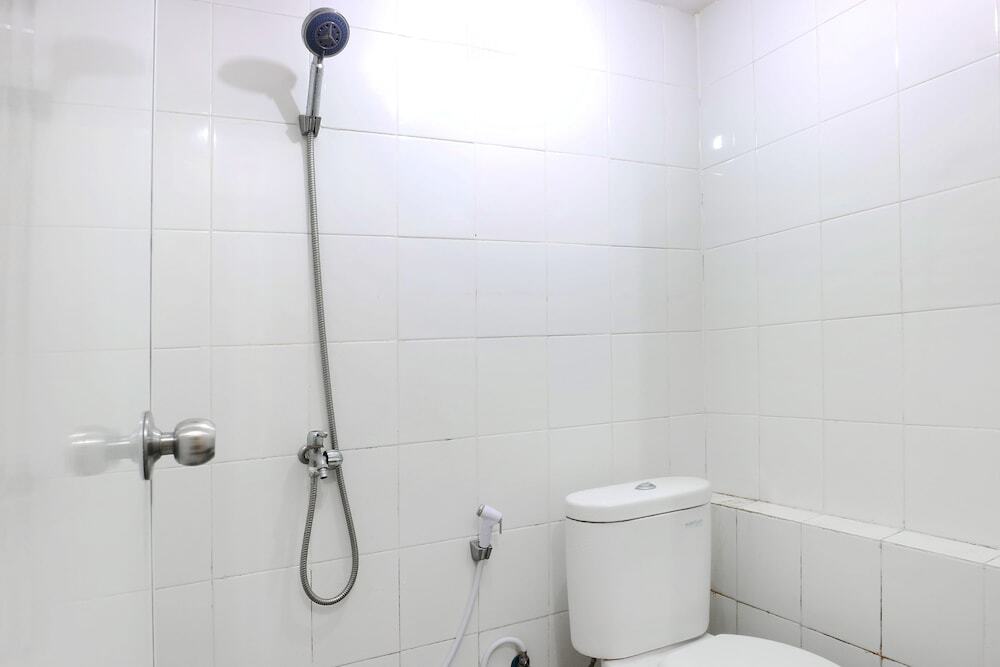 Джакарта: Ramrav Property Bassura City Apartment