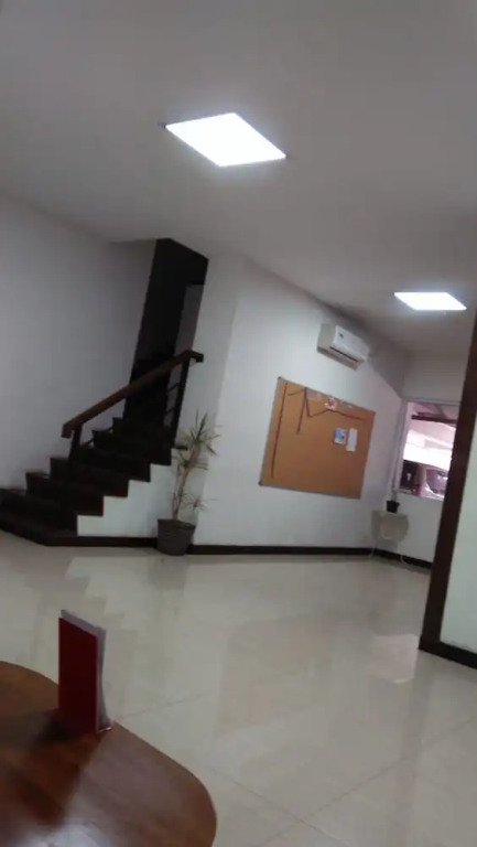 Депок: Shamrock Vivo Apartemen