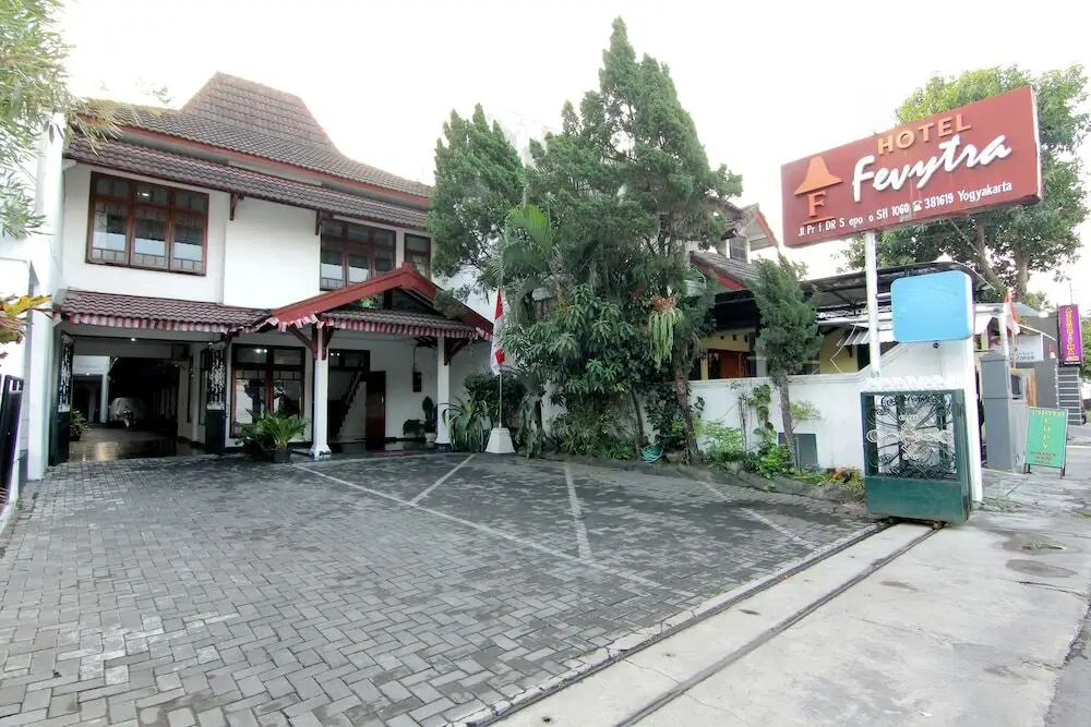 Hotel Fevytra Syariah — фото 1