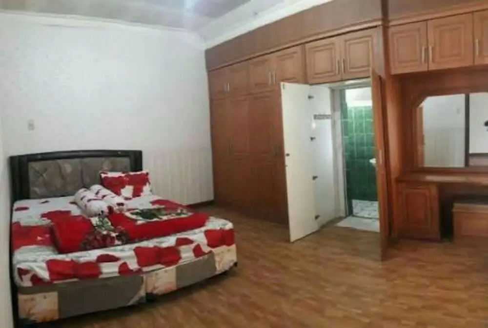 Берастаги: Sunroom Villa Bukit Mas