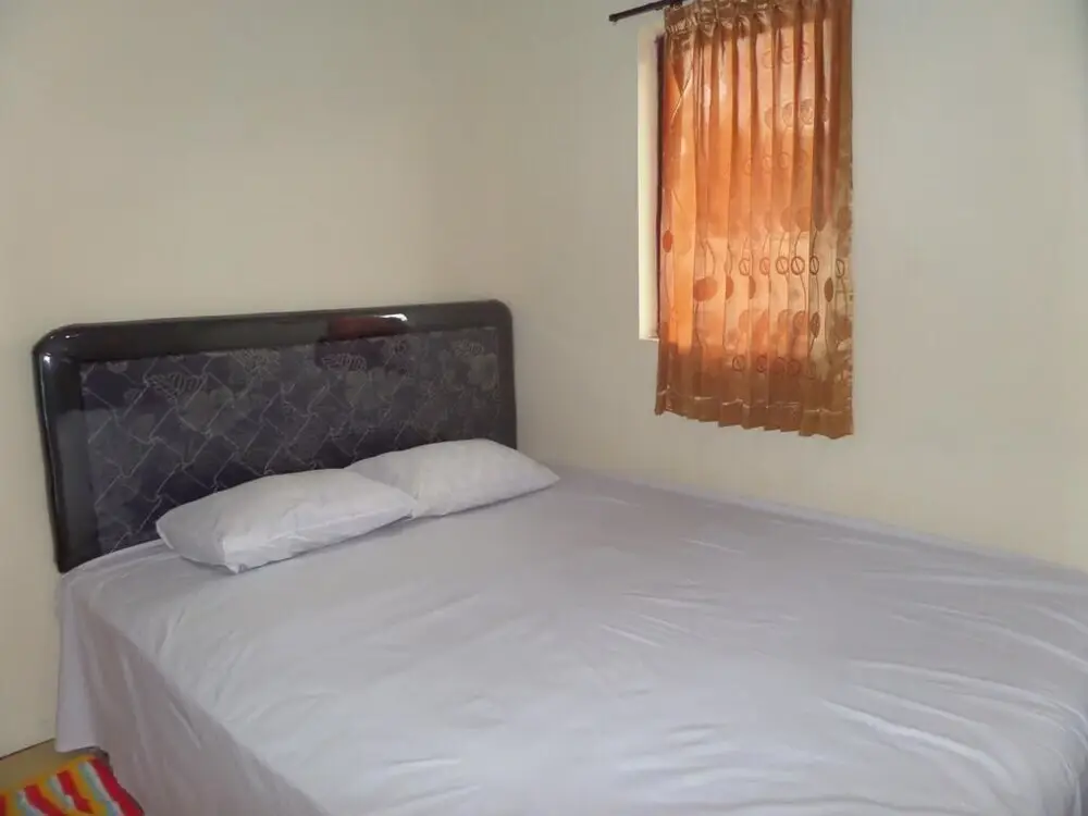 Проболинго: Surya Guest House