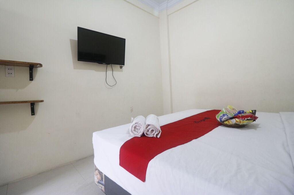 Медан: RedDoorz near Plaza Medan Fair