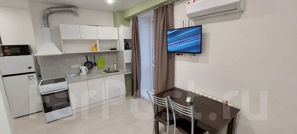 Артем: Апартаменты Airport view apartment