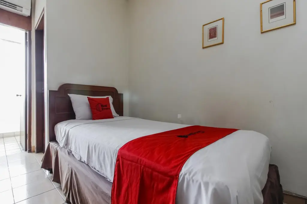 Джакарта: RedDoorz Plus near GBK Senayan