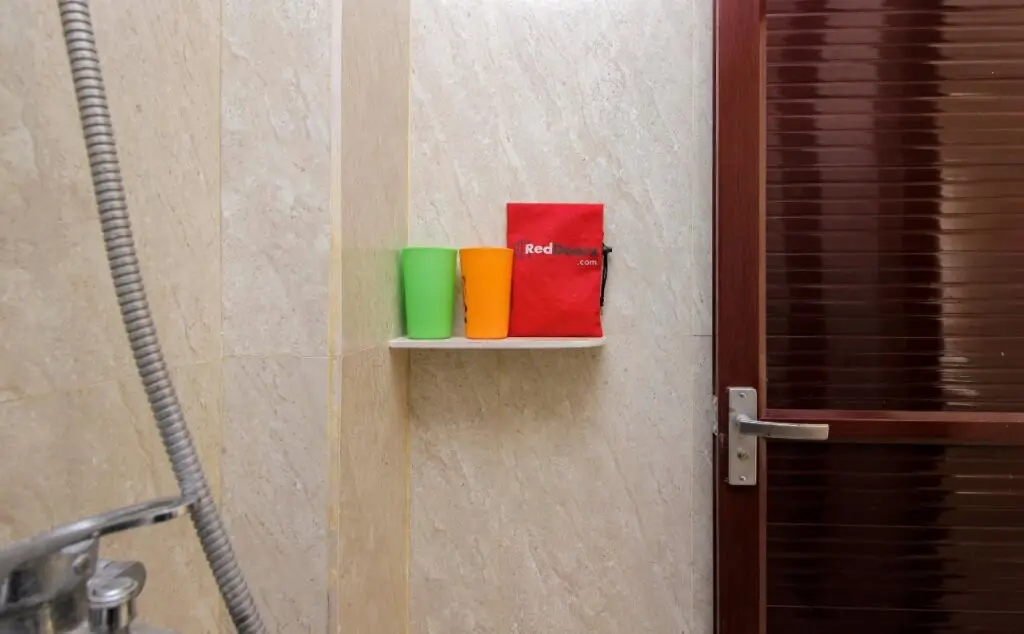 Манадо: RedDoorz near Jalan Jendral Sudirman Manado