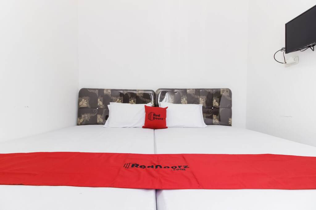 Вори: RedDoorz near Sam Ratulangi Airport