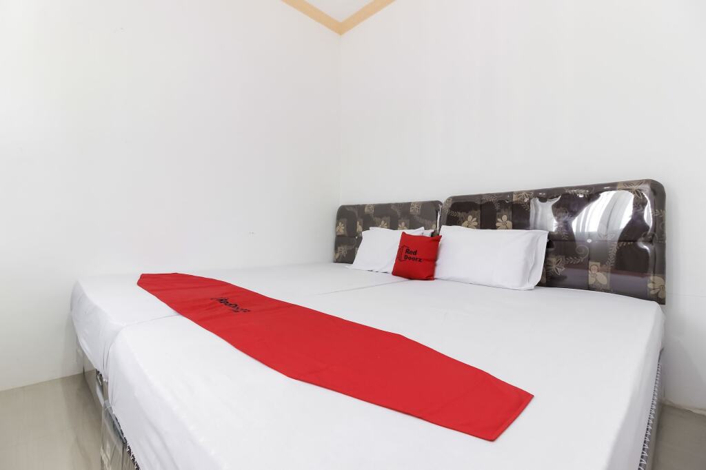 Вори: RedDoorz near Sam Ratulangi Airport