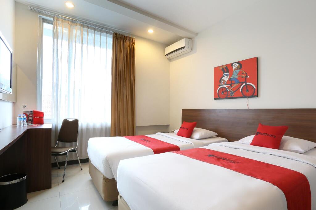 Бандунг: RedDoorz Near Braga Street