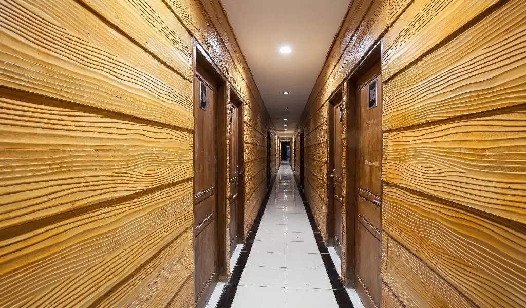 Маланг: RedDoorz Plus @ Raya Sengkaling