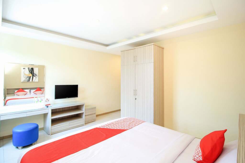 Сурабая: Super OYO Capital O 175 K-60 Residence