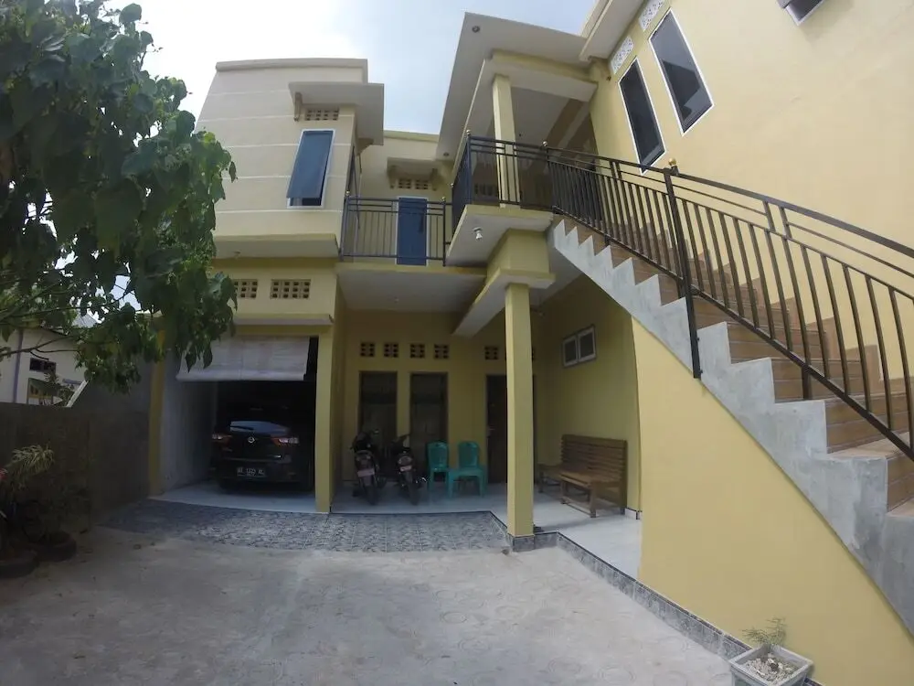 Artha Homestay Tomia — фото 1