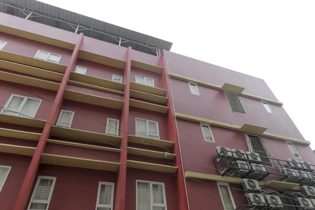 RedDoorz Plus near Galaxy Bekasi — фото 1