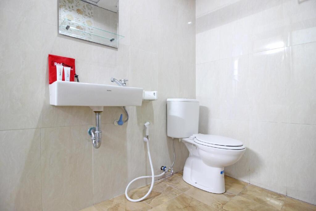 Севон: RedDoorz @ Jalan Ringroad Selatan