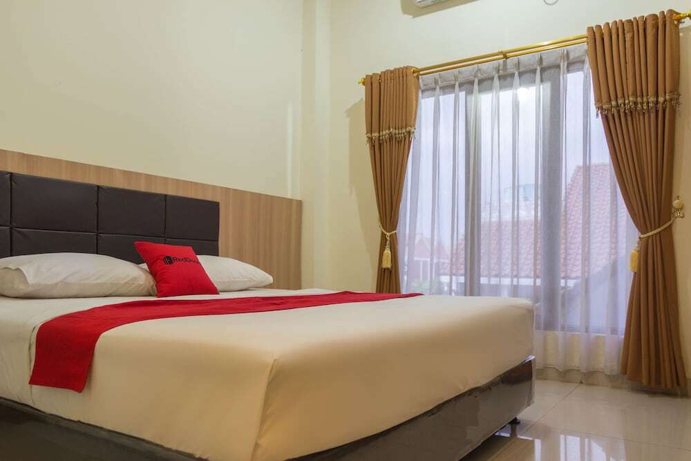 Бандунг: RedDoorz Plus near Trans Studio Mall 4