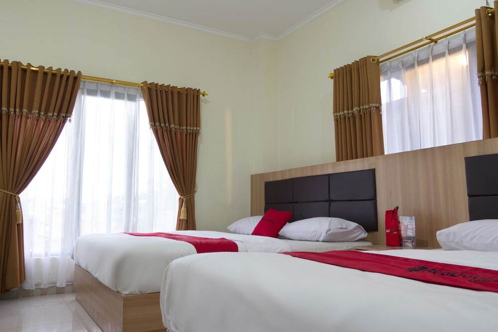 Бандунг: RedDoorz Plus near Trans Studio Mall 4