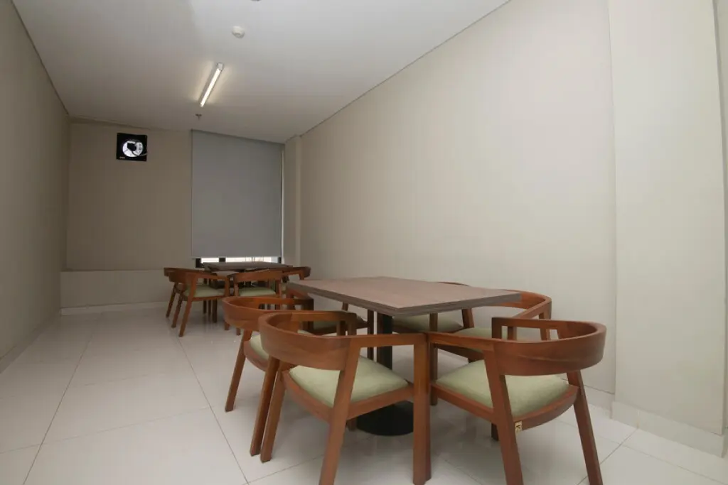 Джакарта: RedDoorz Plus @ Jakarta International Equestrian Park