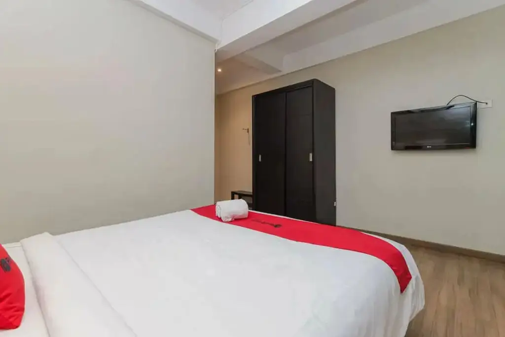 Маланг: RedDoorz Plus @ Riverside Malang