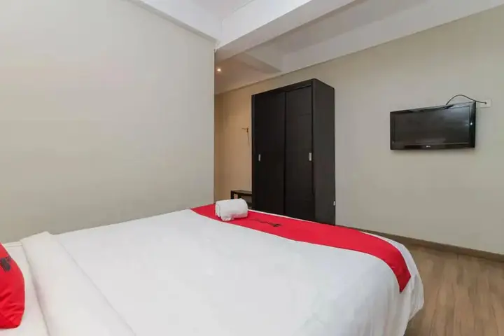 Маланг: RedDoorz Plus @ Riverside Malang
