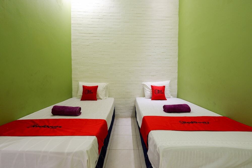 Семаранг: RedDoorz near Universitas Diponegoro 2