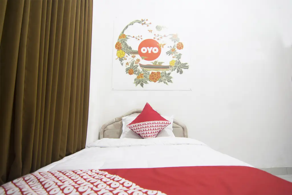Депок: OYO 244 Griya Cemara Homestay