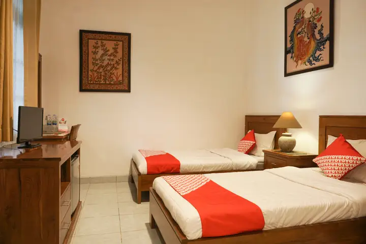 Депок: OYO 244 Griya Cemara Homestay
