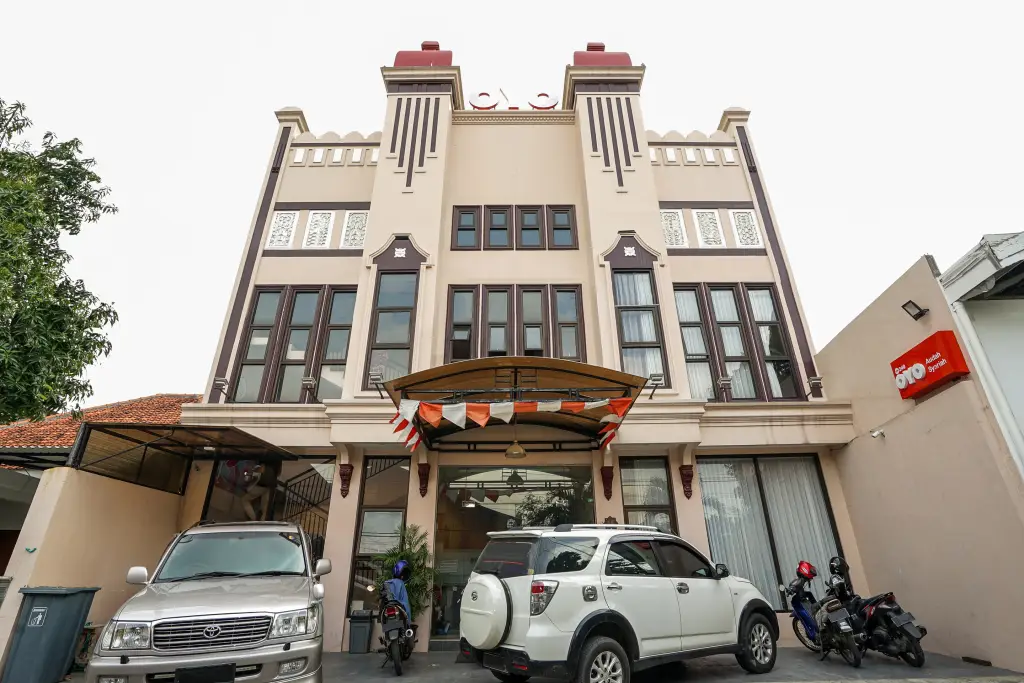 Сурабая: OYO 240 Audah Sevana Syariah Hotel