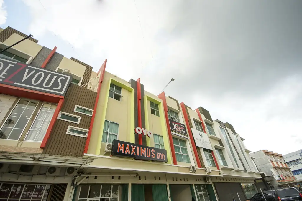 Палембанг: OYO 251 The Maximus Inn Hotel