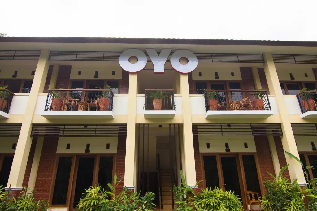 OYO 261 Sasono Putro Guest House — фото 1
