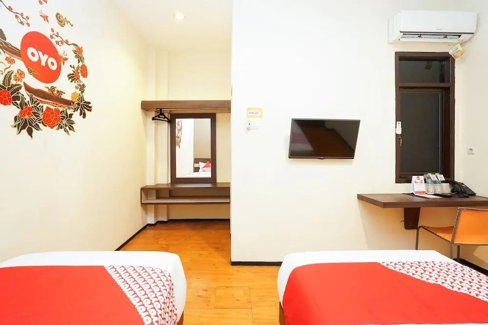 Сурабая: OYO 275 Hotel Kita