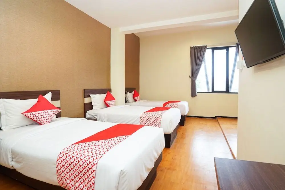 Сурабая: OYO 275 Hotel Kita