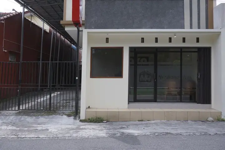 Депок: OYO 265 Nurdiono House Kentungan