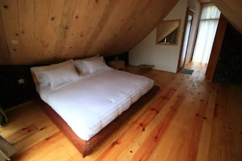 Букиттинги: Padi Ecolodge
