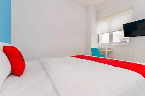 Палембанг: RedDoorz Plus near SoMa Rajawali Palembang