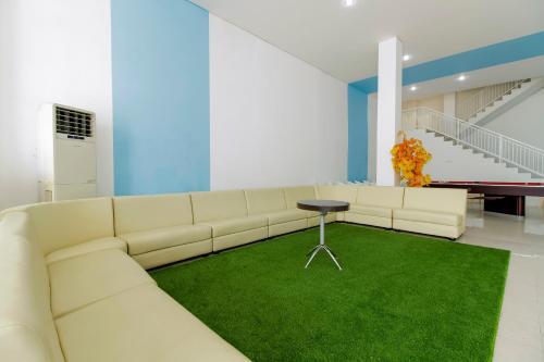 Палембанг: RedDoorz Plus near SoMa Rajawali Palembang