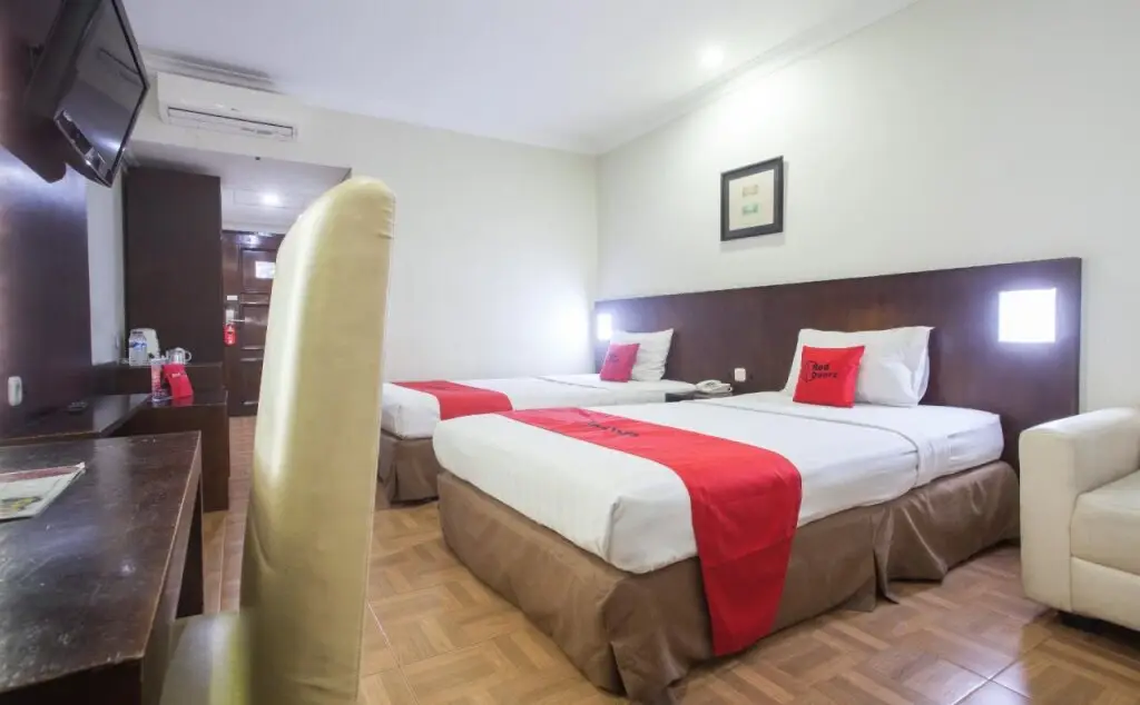 Сурабая: RedDoorz Plus @ Surabaya City Center