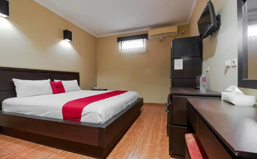 Белитунг: RedDoorz near Pantai Tanjung Pendam