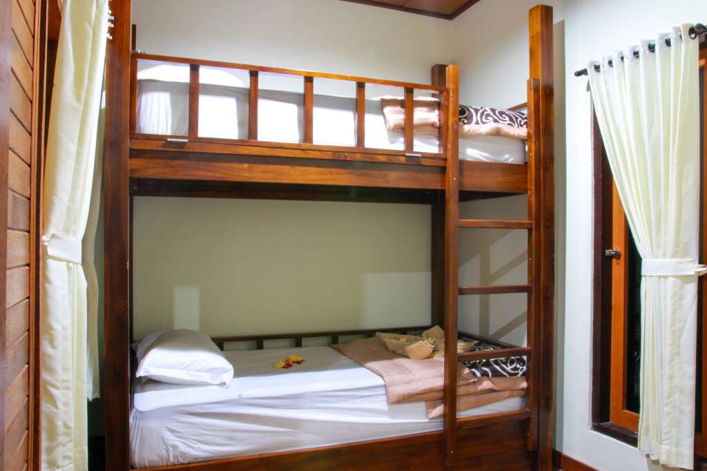 Лембонган-Айленд: Medal Jaya Hostel & Room