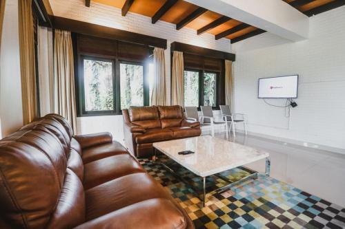 Барос: RedDoorz @ Wisata Bukit Baros