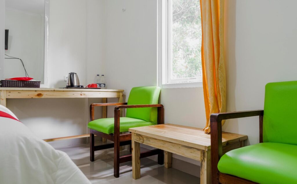 Джакарта: RedDoorz Plus near UPN Veteran Jakarta