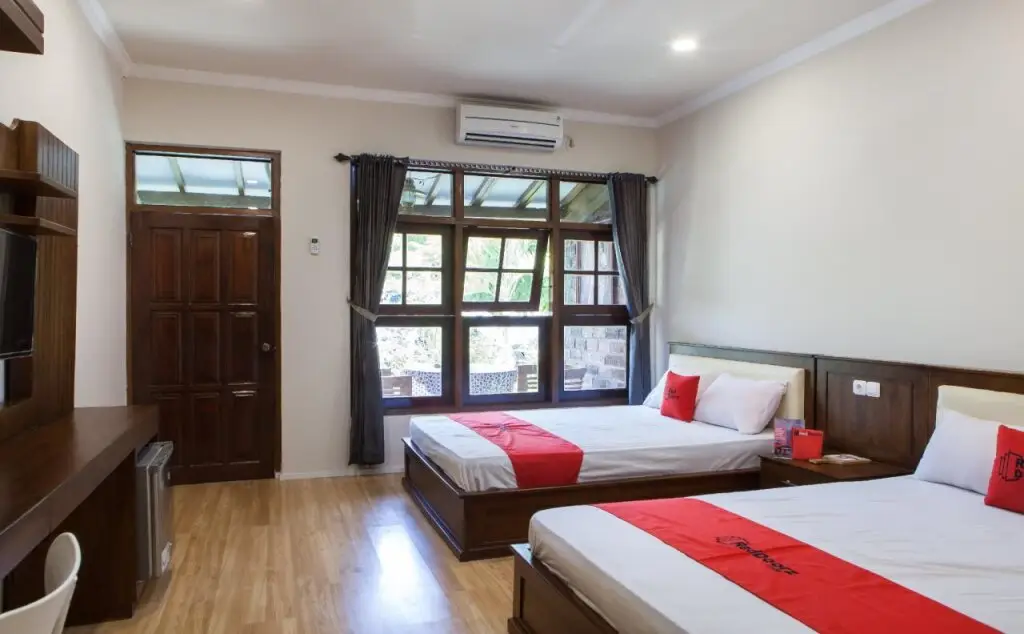 Баньюванги: RedDoorz Plus near Mall Roxy Banyuwangi