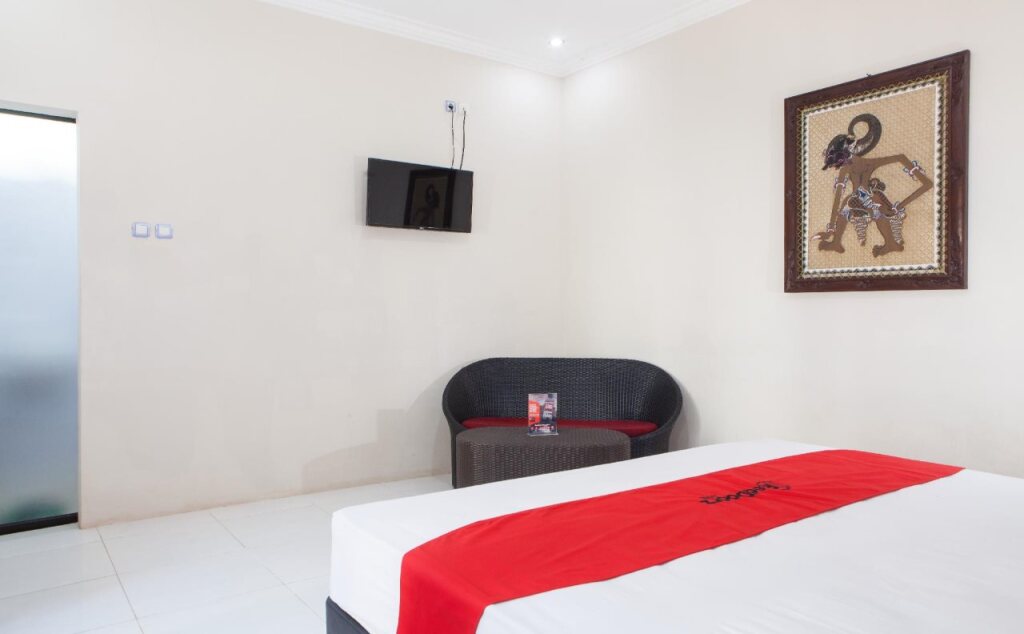 Баньюванги: RedDoorz Plus near Mall Roxy Banyuwangi