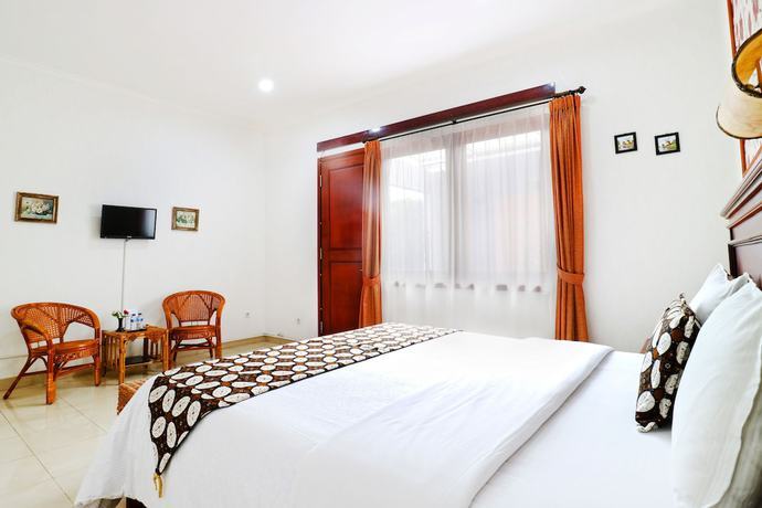 Лембанг: Hotel Villa Venety's
