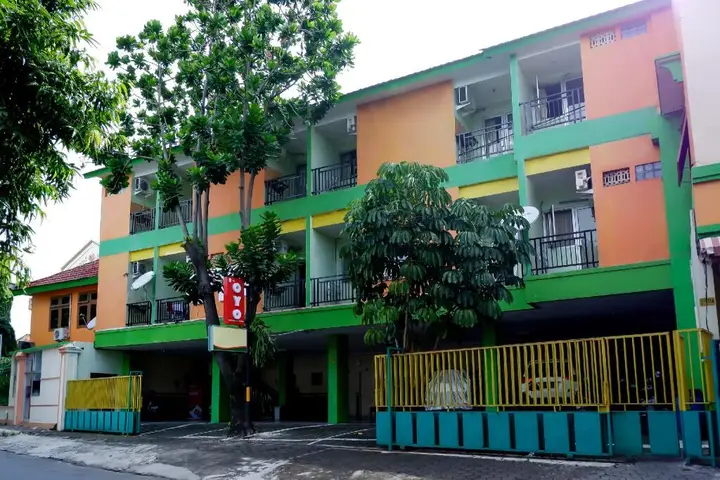 Суракарта: OYO 338 Guest House Omah Manahan Syariah