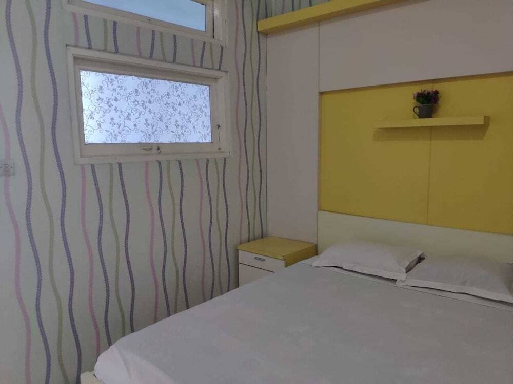 Ламонган: Hotel Boegenviel Syariah